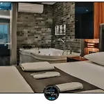Marin Butik Couette-café Çeşme